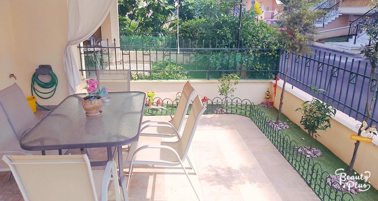 Studio Garden Apartamento Nea Kallikrateia Exterior foto